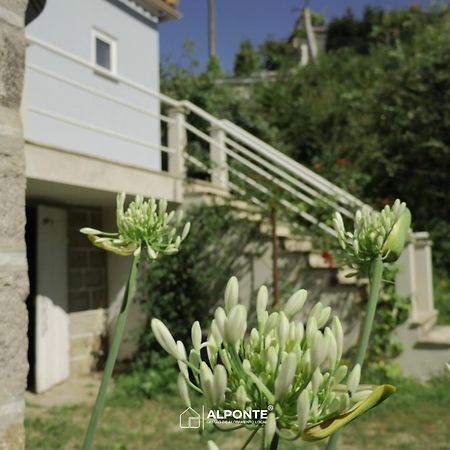 Quinta Da Costeira - Casa Azul Do Limoal By Alponte Villa Arcos de Valdevez Bagian luar foto